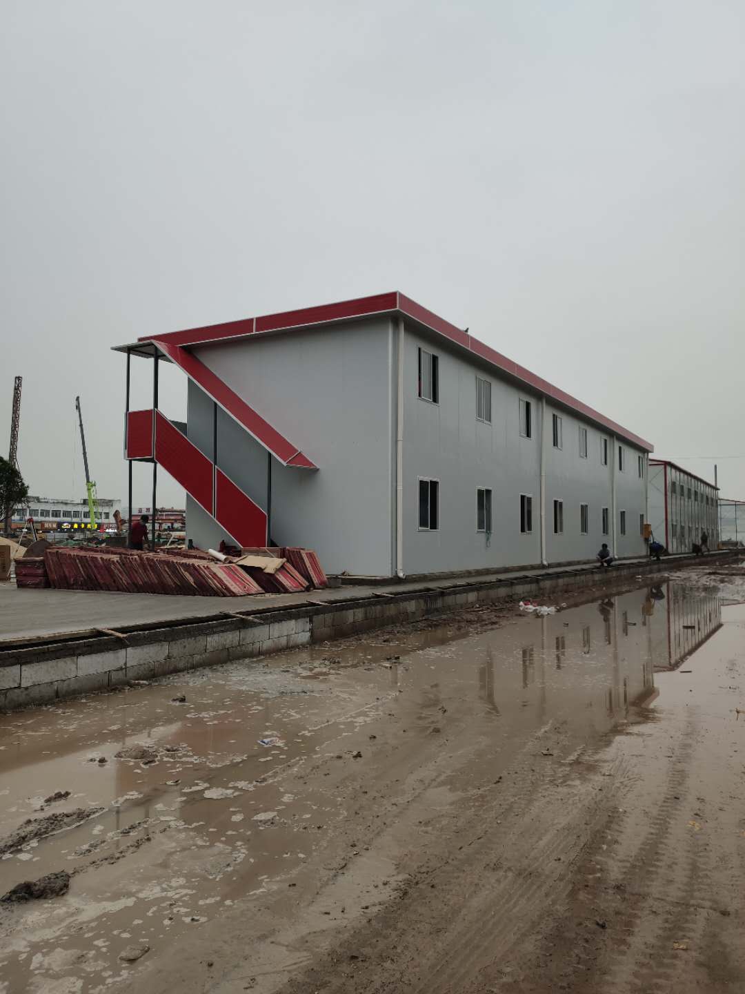 温氏集团养猪办公室完工