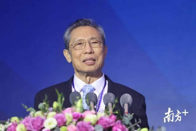 <b>钟南山新冠病毒出现环境传人【活动板房】</b> <b>钟南山新冠病毒出现环境传人【活动板房】</b>